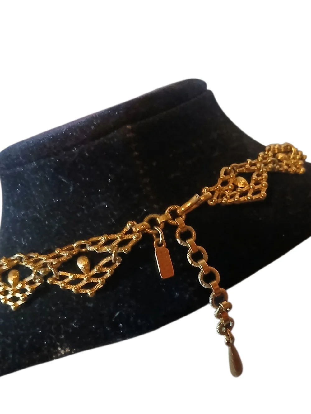 Monet Signed Vintage Bib Style Statement Necklace - Picture 8 of 12